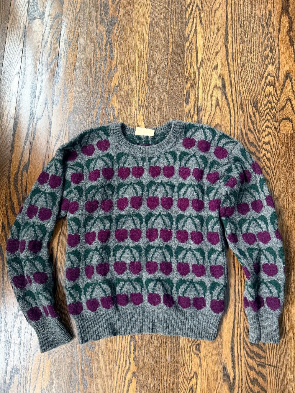 Vintage cherry intarsia knit sweater wool grey crew neck fruit fair isle S